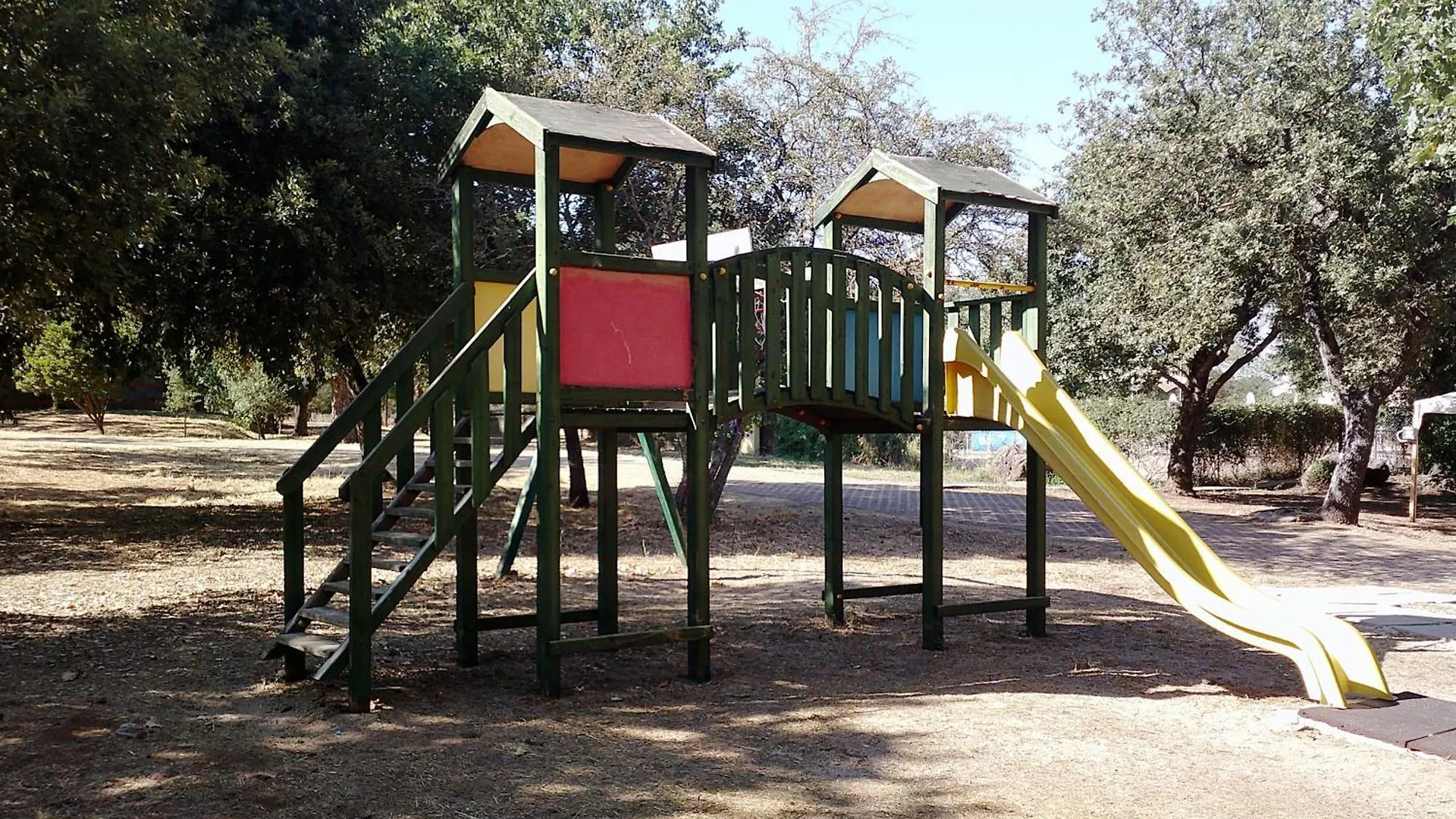 Campsite Nuraghe Ruiu Villaggio Tende Attrezzate Norbello Italy